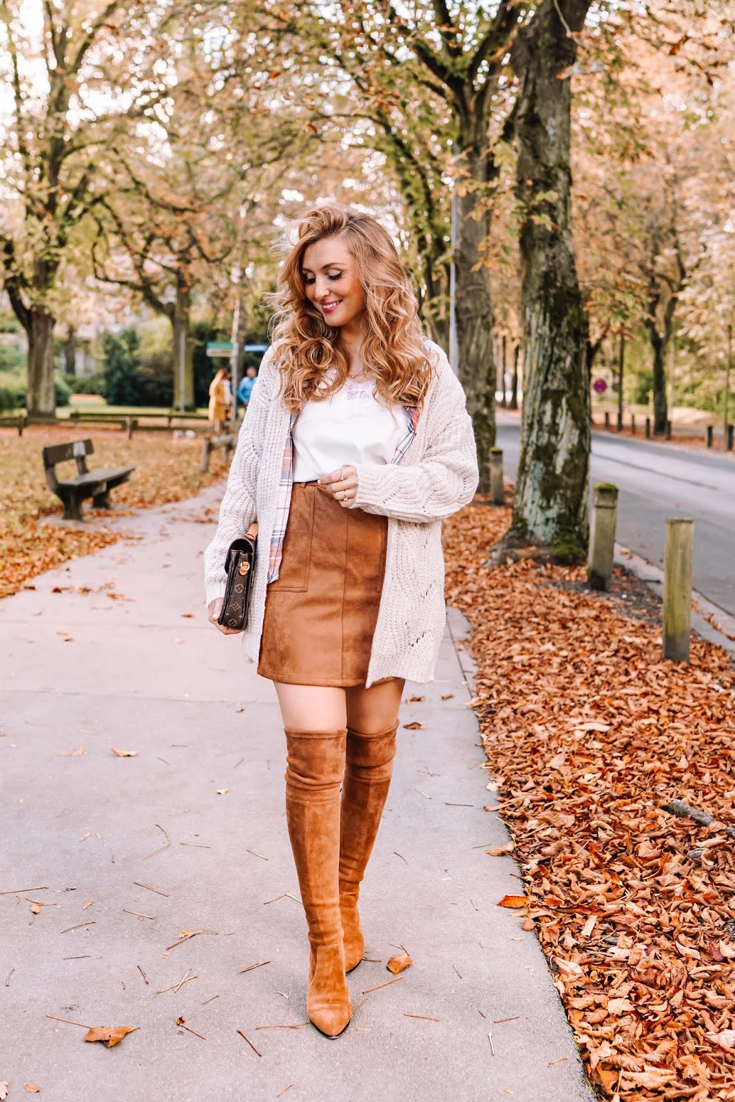 Herbstoutfit mit Overknee Stiefel | FASHIONSTYLEBYJOHANNA Herbstoutfit mit Overknee Stiefel | FASHIONSTYLEBYJOHANNA